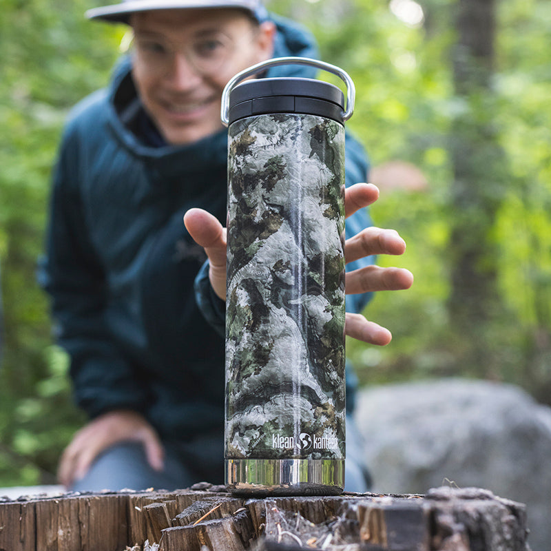 20oz-tkwide-with-twist-cap-mossy-oak-a1 20oz_bottle_twist_mossyoak_terragila_closeup_square.jpg
