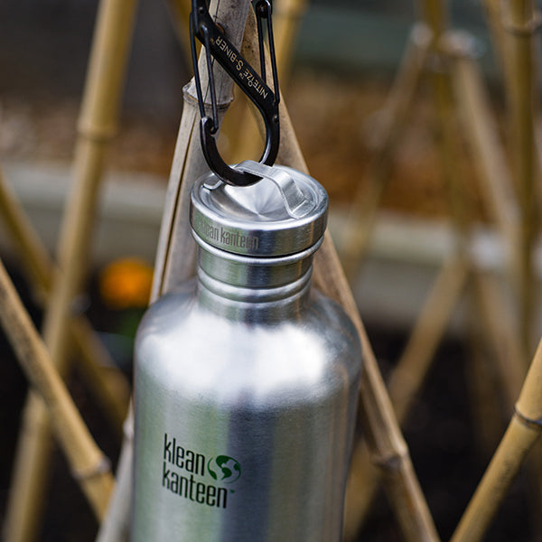 classic-steel-loop-cap-k8 40oz_bottle_steel_loop_cap_lifestyle.jpg