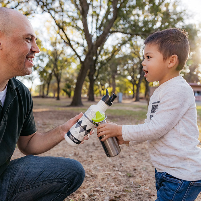 classic-kid-sippy-cap-q9 K12CNSIPPY-BS-sippy_cap_dad_lifestyle.jpg