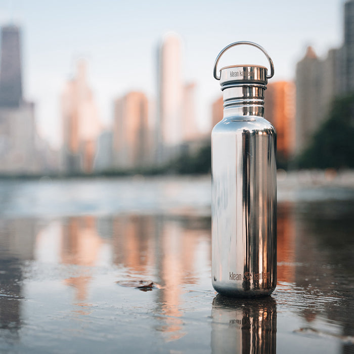 27oz-reflect-with-bamboo-cap-k5 K27SSLRF-MS-BAMBOO_reflecttion_bottle_lifestyle.jpg