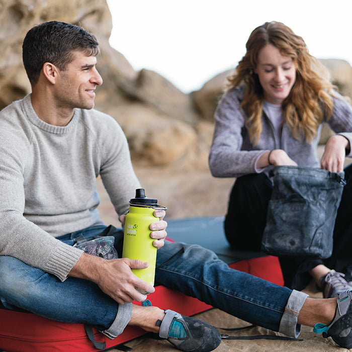 tkwide-chug-cap-j0 K32TKWSSL-JP-chug_cap_bouldering_lifestyle.jpg