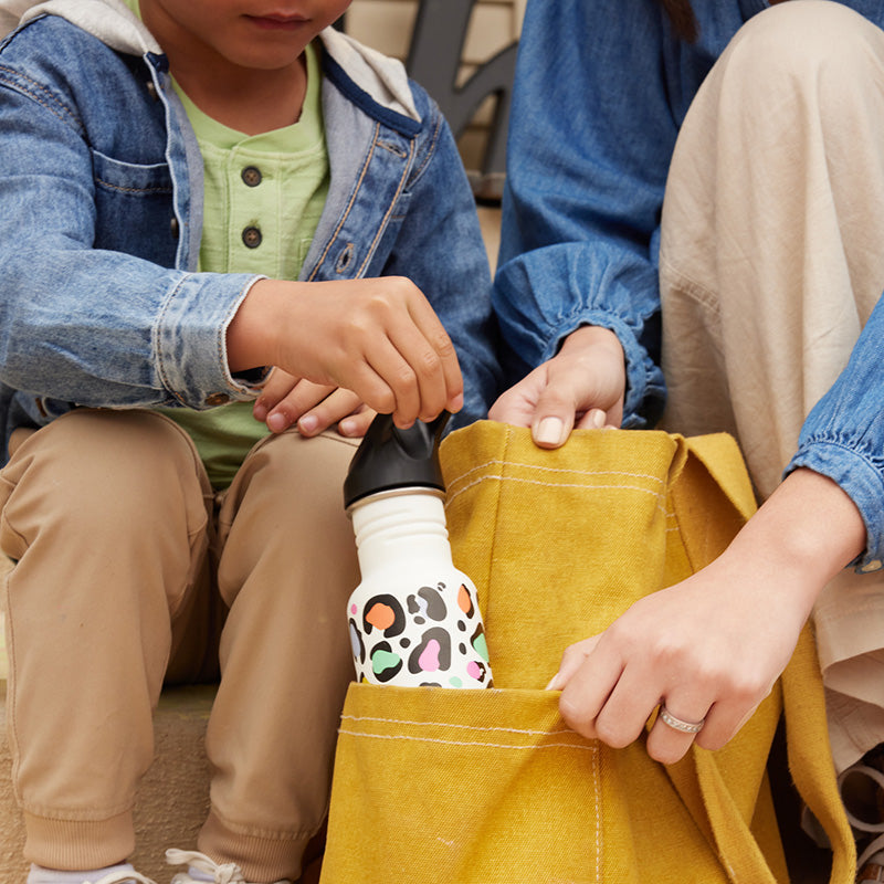 12oz-kid-s-classic-with-flip-seal-sport-cap-a7 kid_sport_flip_seal_12oz_bag_pull_square.jpg
