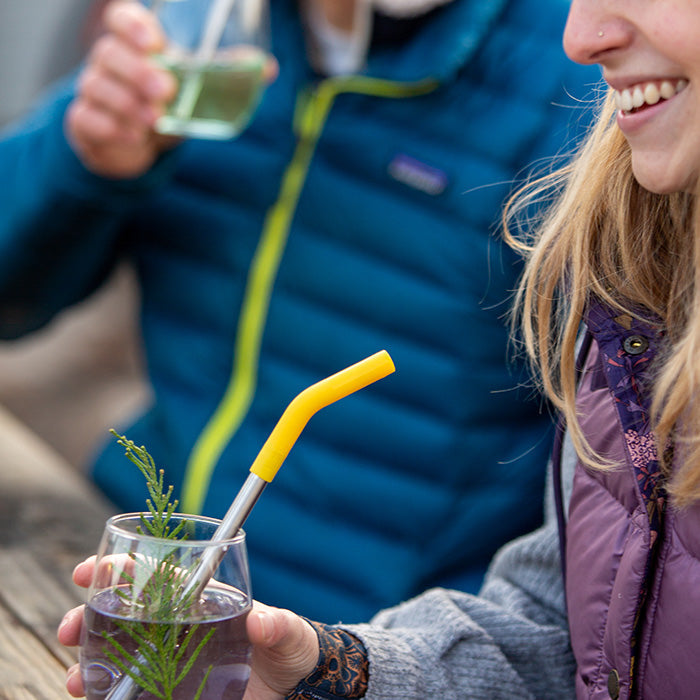 straw-4-pack-y9 recycled_steel_straw_drink_smile_lifestyle.jpg