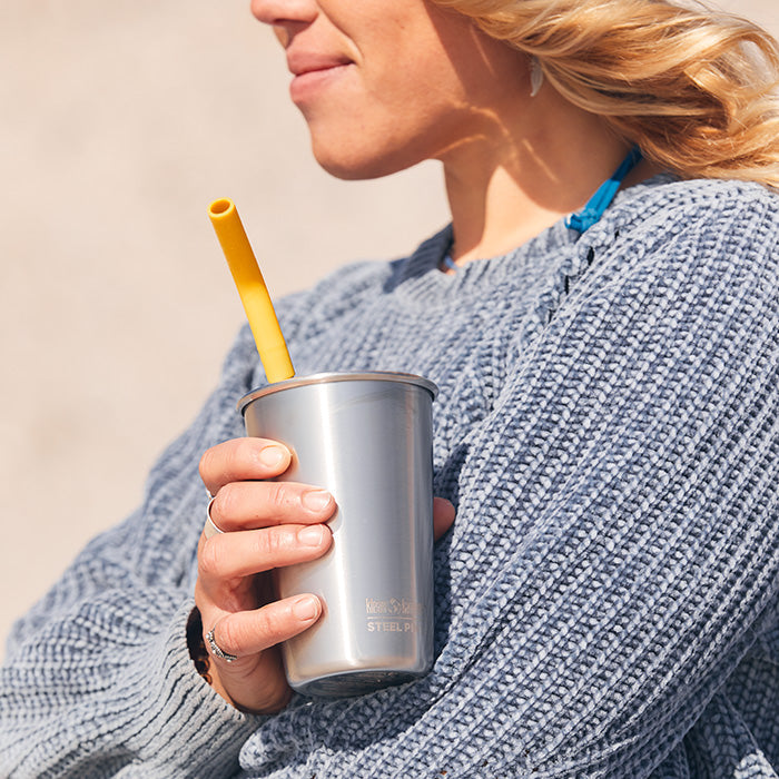 straw-4-pack-y9 recycled_steel_straw_pint_sun_lifestyle.jpg