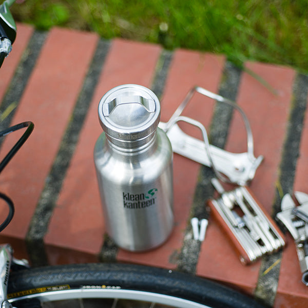 classic-steel-loop-cap-k8 stainless_bottle_cap_bike_parts_lifestyle.jpg