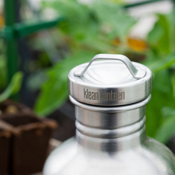 classic-steel-loop-cap-k8 stainless_cap_garden_lifestyle.jpg